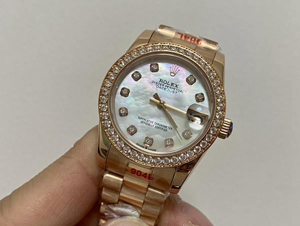 激安ロレックス背面デザイン